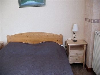 Campouriez Hotel Le Relais Du Coustoubi מראה חיצוני תמונה